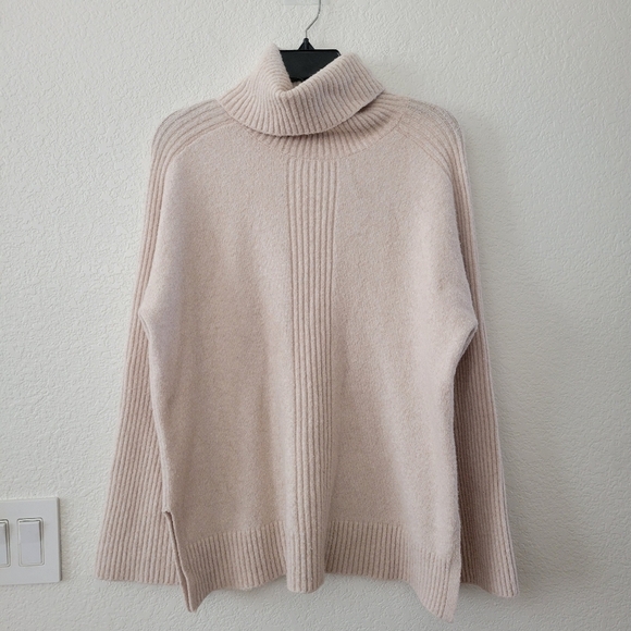 Splendid Ophelia Turtleneck Sweater S Ivory Beige NEW - Picture 4 of 9